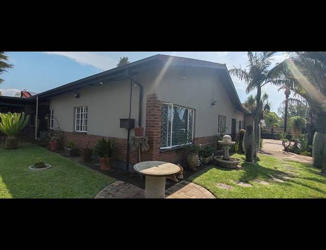 3 BEDROOM HOUSE FOR SALE IN PRETORIA GARDENS